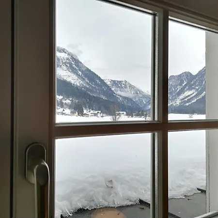 Almroeserl Edelweiss 아파트 고사우